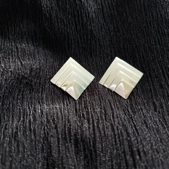 Vintage Silver Toned Square Clip on Earrings - Picture 2 of 9